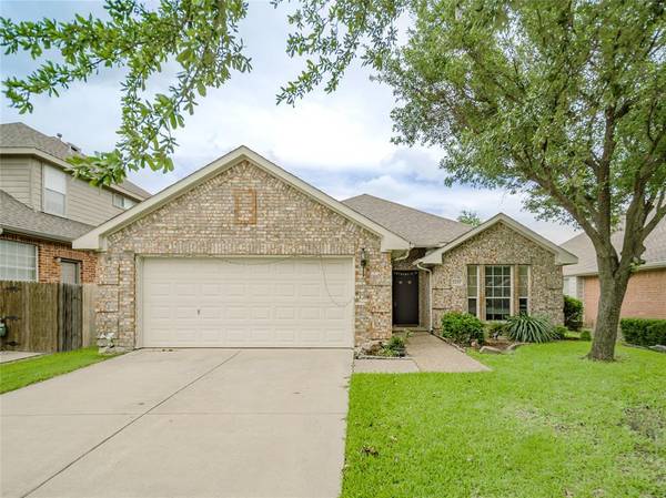 2657 Red Spruce Drive, Little Elm, TX 75068