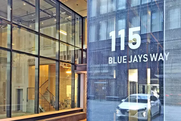 Toronto C01, ON M5V 0N4,115 Blue Jays WAY #1805