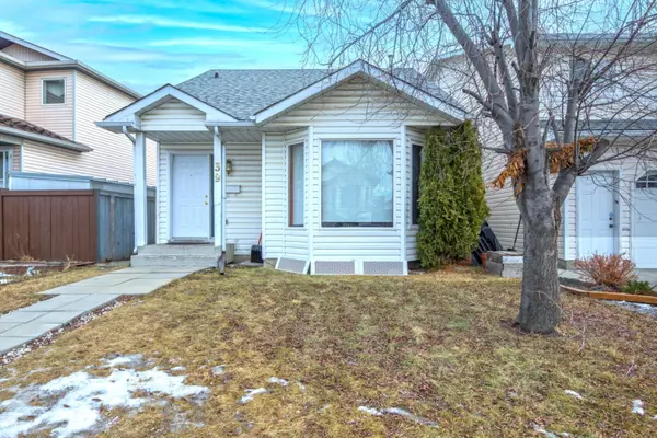 39 Erin CIR SE, Calgary, AB T2B 3H9