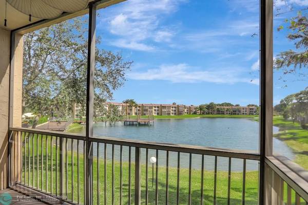 6722 Coral Lake Dr  #6722, Margate, FL 33063