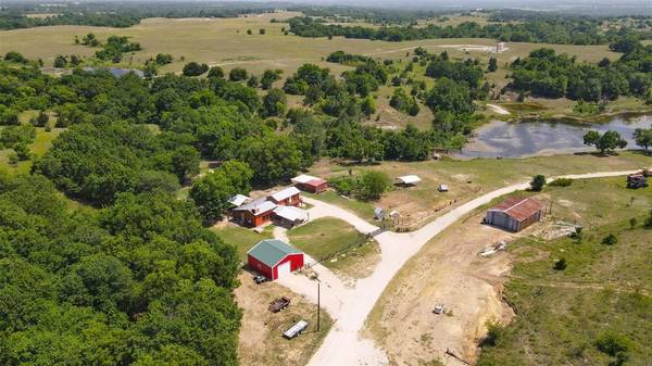 Muenster, TX 76252,9752 County Road 341