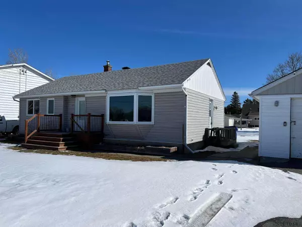 Timiskaming, ON P0J 1P0,235 MAY ST