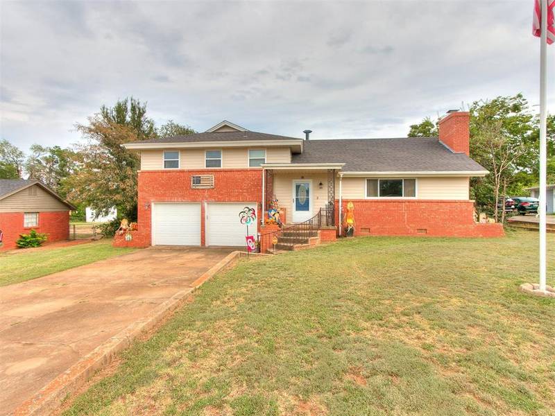 120 Chevy Chase Drive, Midwest City, OK 73110