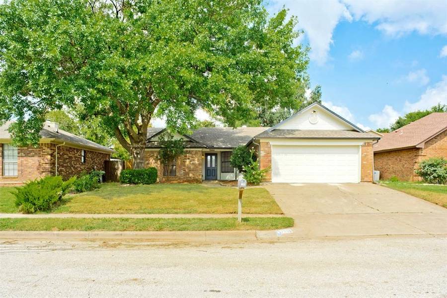 7905 Lazy Brook Drive, Watauga, TX 76148