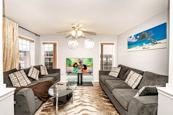 Calgary, AB T3J 4Y3,105 Taralea GN NE