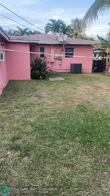 North Miami Beach, FL 33162,1340 NE 153rd St