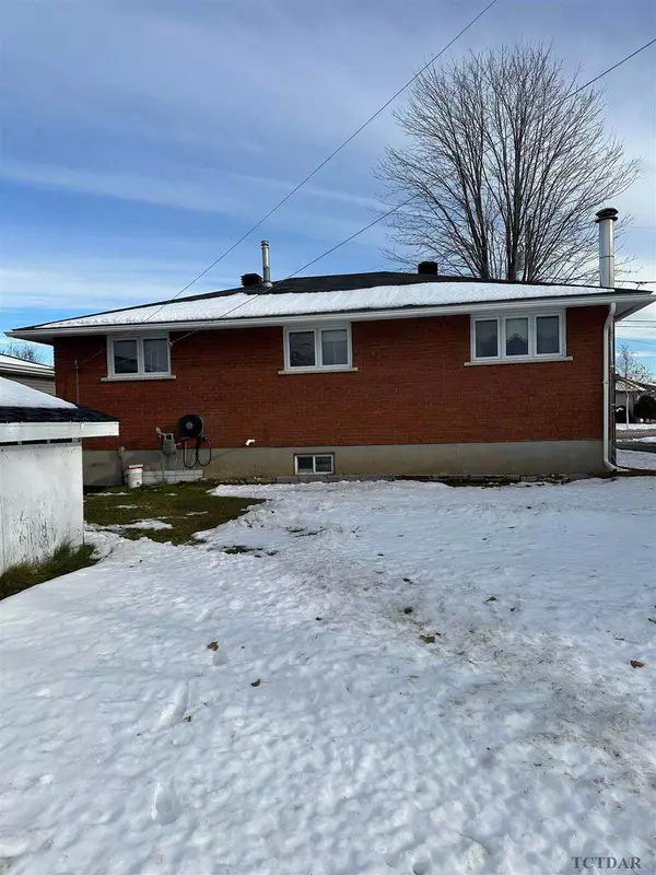 Kapuskasing, ON P5N 2P7,5 Laurier CRES