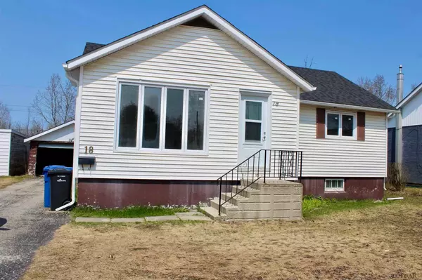 Kapuskasing, ON P5N 1Y1,18 Poplar CRES