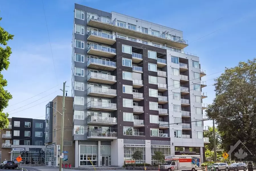 7 MARQUETTE AVE #419, Vanier And Kingsview Park, ON K1L 8A7