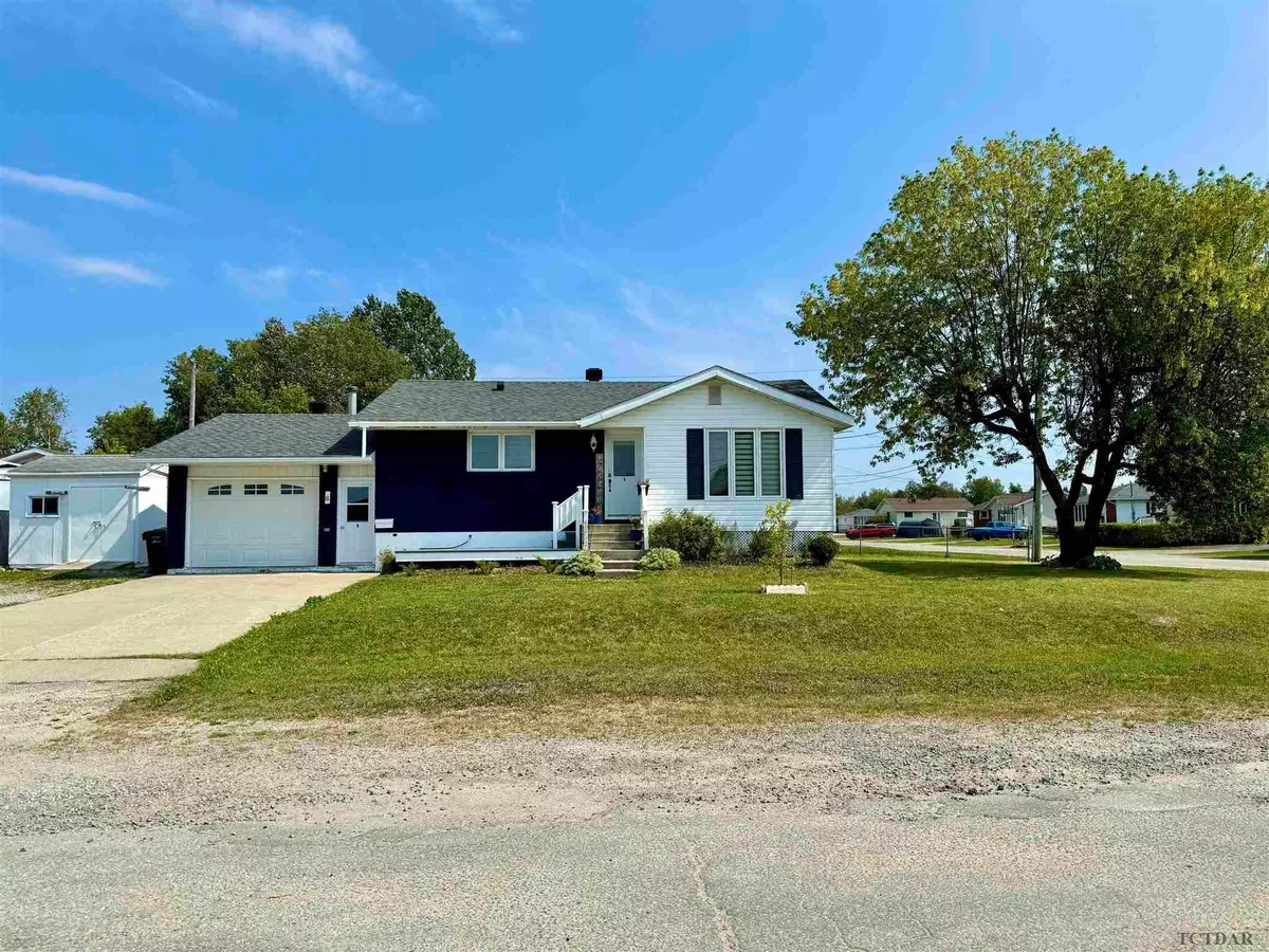 Kapuskasing, ON P5N 2P5,8 Brown CRES