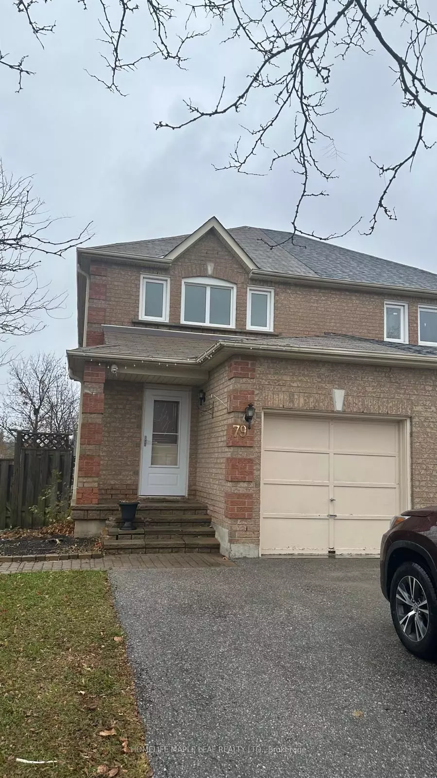 Brampton, ON L6Y 4Z3,79 Herkes DR