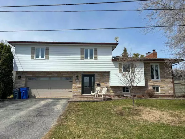 Timiskaming, ON P0J 1P0,210 Haynes CRES