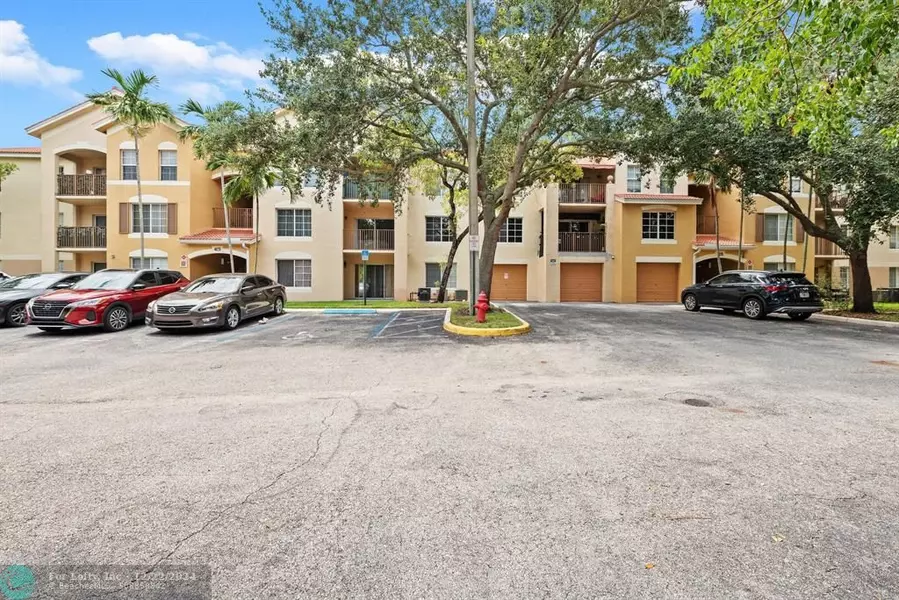 4151 San Marino Blvd  #302, West Palm Beach, FL 33409