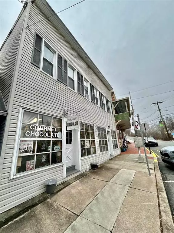 Portland Borough, PA 18351,507 509 Delaware Avenue