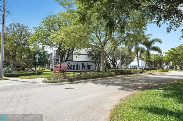 Tamarac, FL 33321,8341 Sands Point Blvd  #202B