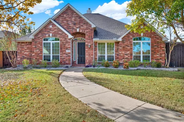 4532 Southpointe Drive,  Richardson,  TX 75082