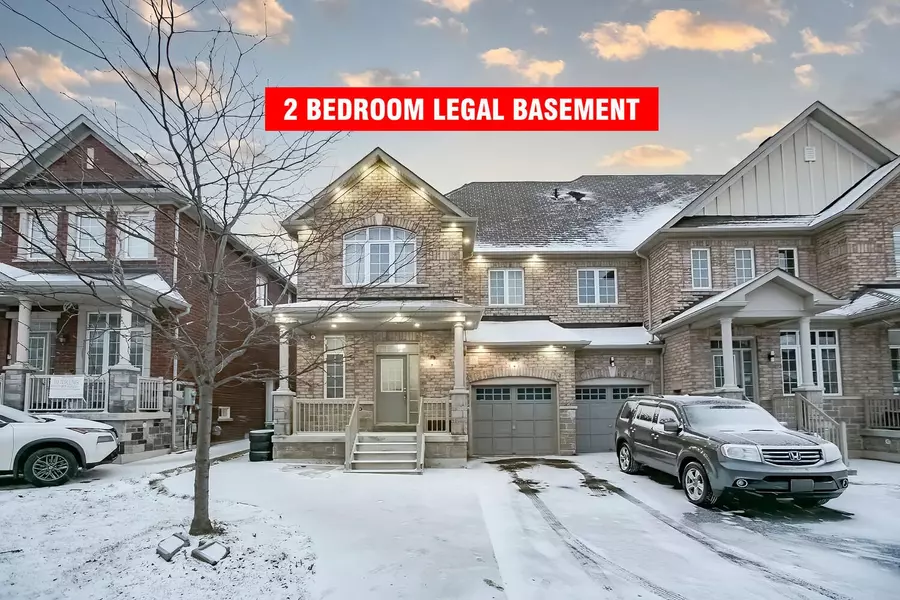 31 Saint Dennis RD, Brampton, ON L6R 0B3