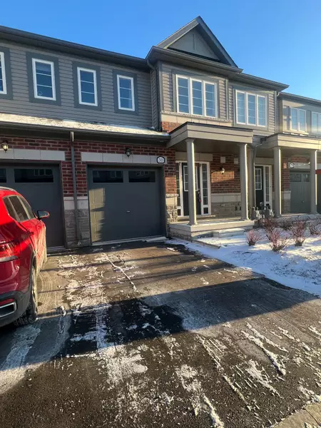 30 Brixham LN, Brampton, ON L7A 0B3