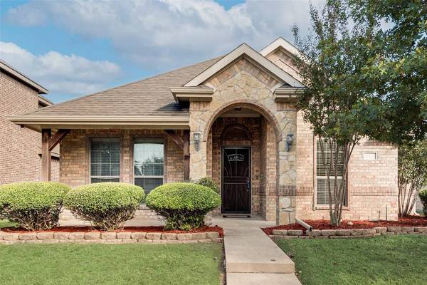 110 Brook Hollow Lane, Red Oak, TX 75154