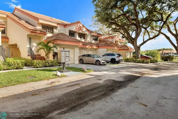 Hollywood, FL 33021,3561 Arbor Ln  #2303