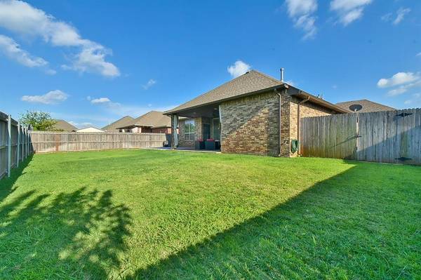 Yukon, OK 73099,9825 SW 28th Street