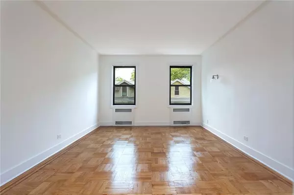 Brooklyn, NY 11218,300 Ocean Pkwy #3J