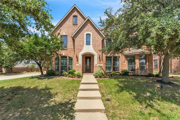 801 Paisley Lane, Red Oak, TX 75154