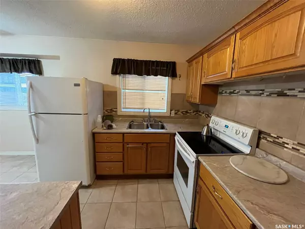 Prince Albert, SK S6V 3K5,1982 13th STREET W