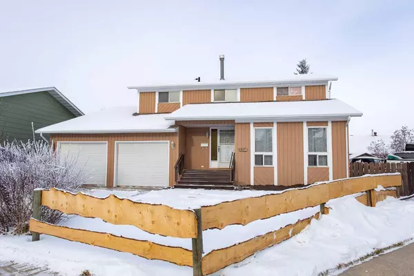 Olds, AB T4H 1B3,5214 Silverpark Close