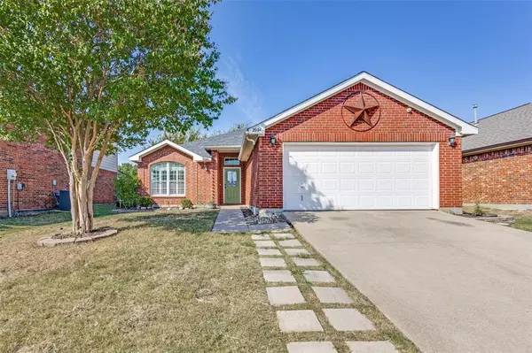 2044 Falls Creek Drive, Little Elm, TX 75068