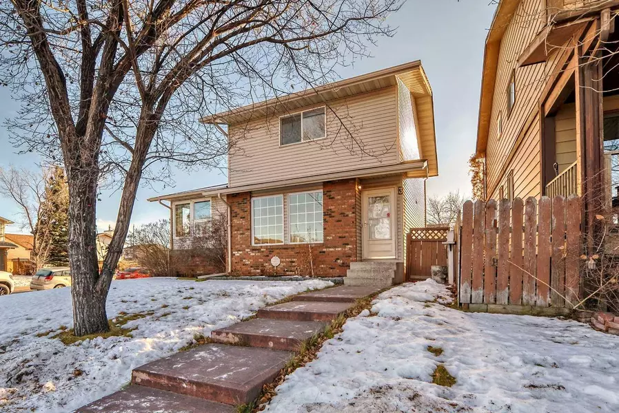 3 Templeby WAY Northeast, Calgary, AB T1Y 5N7