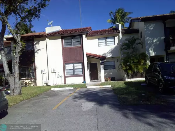 3810 SW 52nd Ave, Hollywood, FL 33023