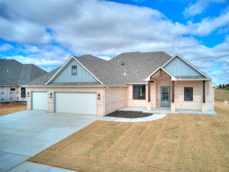 4405 Courtlyn Avenue, Tuttle, OK 73089