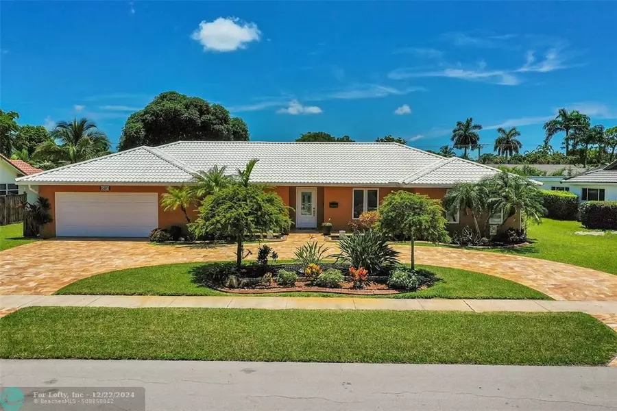 680 SW 75th Terrace, Plantation, FL 33317