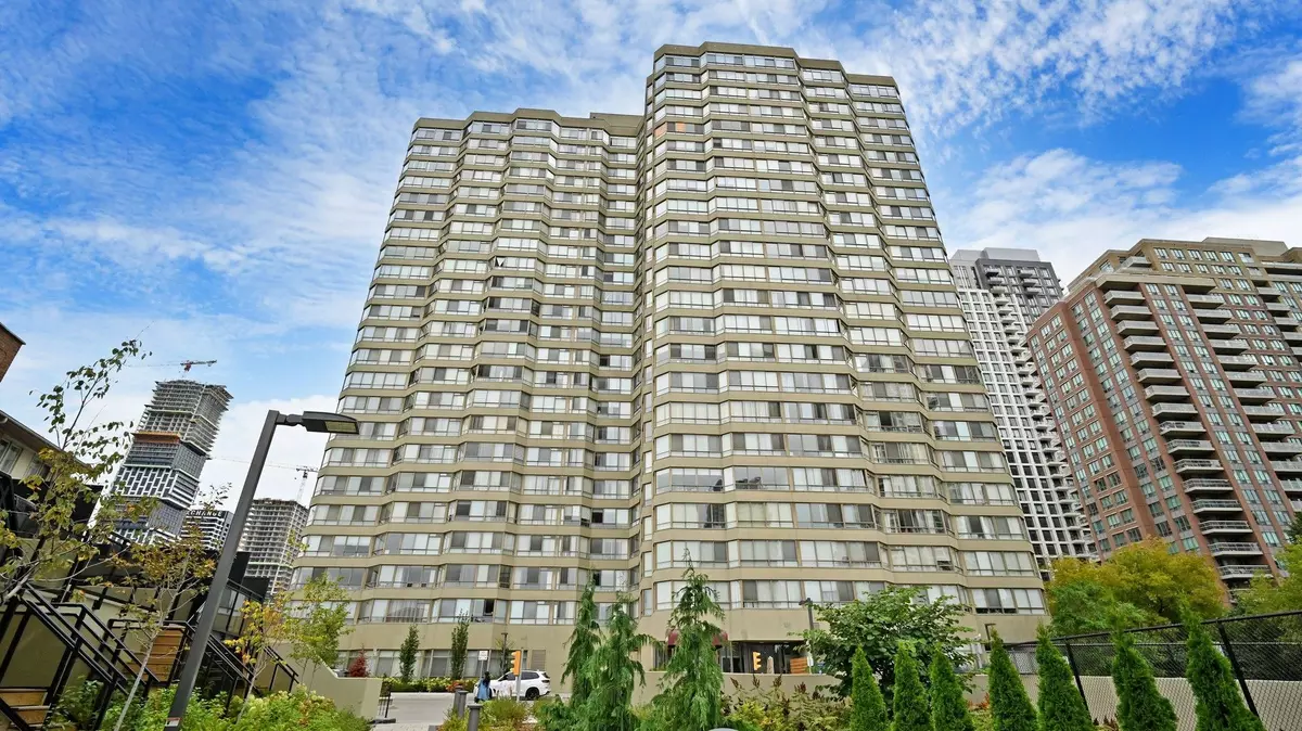 Mississauga, ON L5B 3J4,3605 Kariya DR #1504