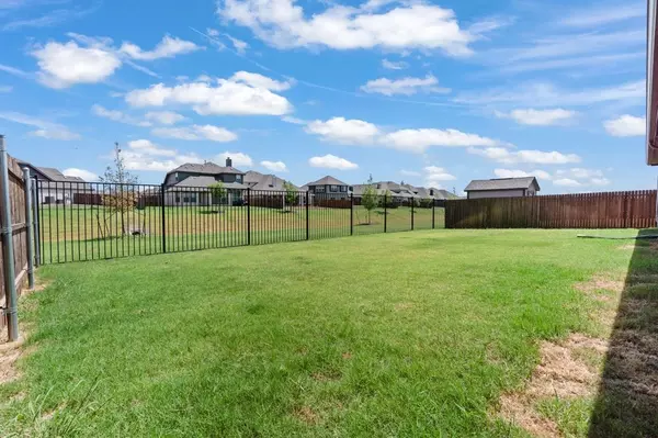 Burleson, TX 76028,524 Joe Street