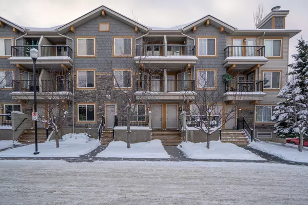 217 Mckenzie Towne LN Southeast, Calgary, AB T2Z 0C3