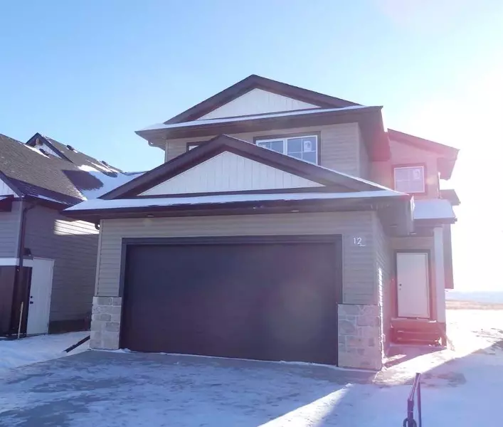 12 Ian WAY, Sylvan Lake, AB T4S 0W5