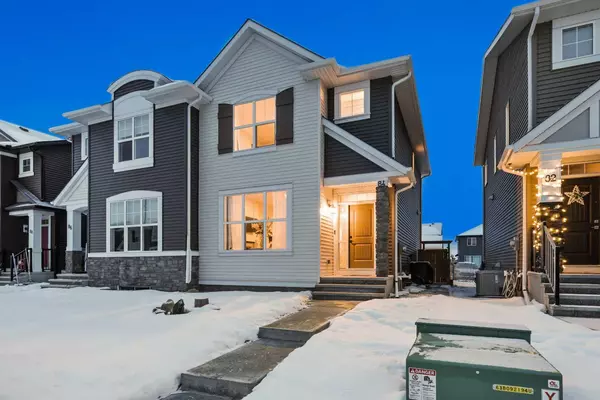 84 WOLF Gate, Okotoks, AB T1S 5T9