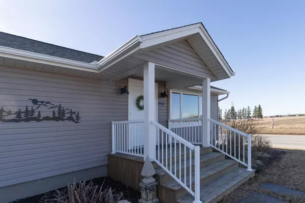 Temiskaming Shores, ON P0J 1P0,256 Rebecca ST