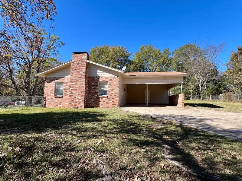 605 Graham Street, Mineola, TX 75773