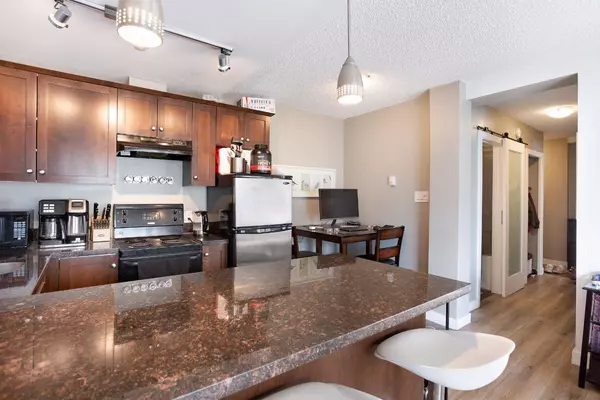 Calgary, AB T2R 0N9,1025 14 AVE SW #208