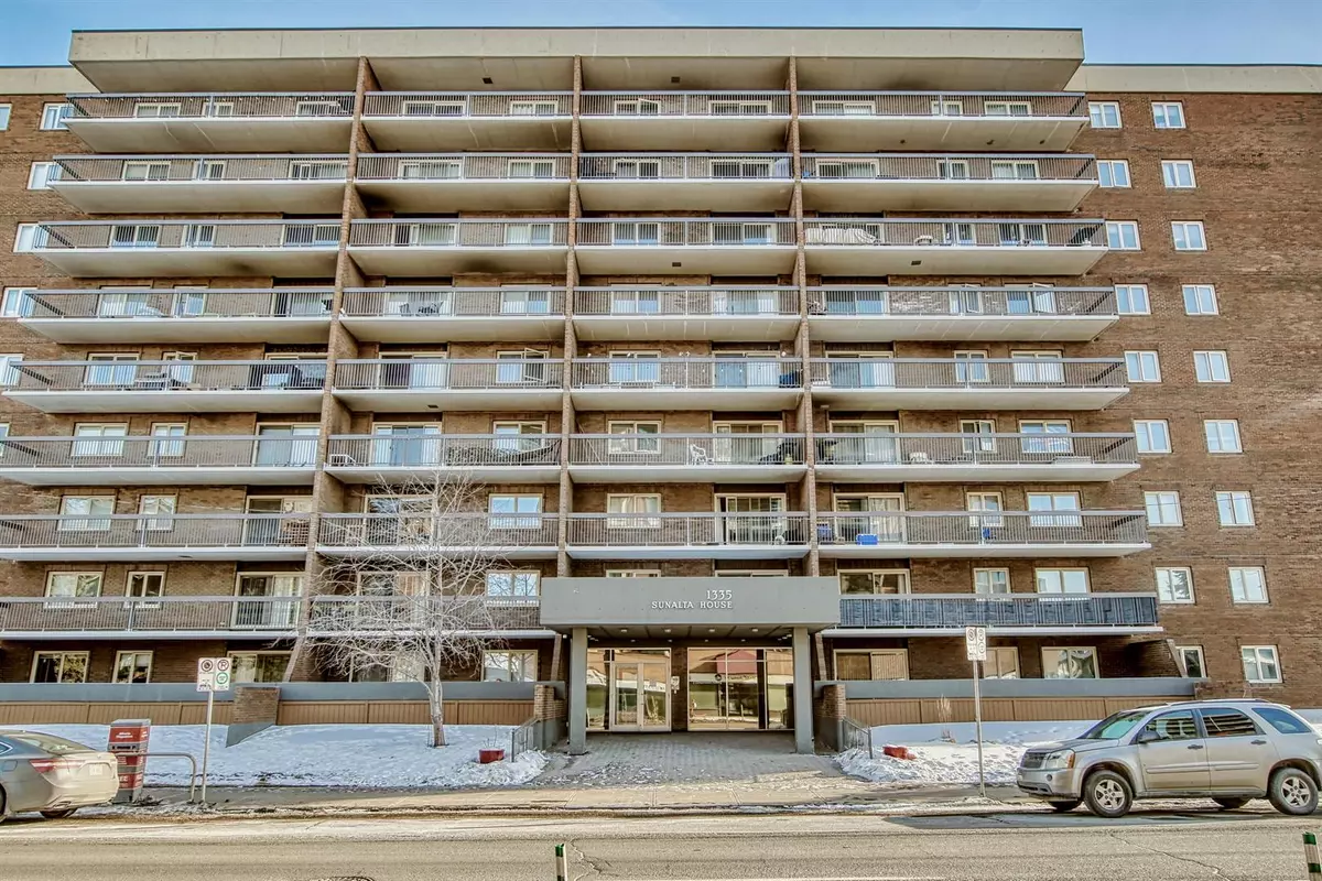 Calgary, AB T3C 3P7,1335 12 AVE SW #502