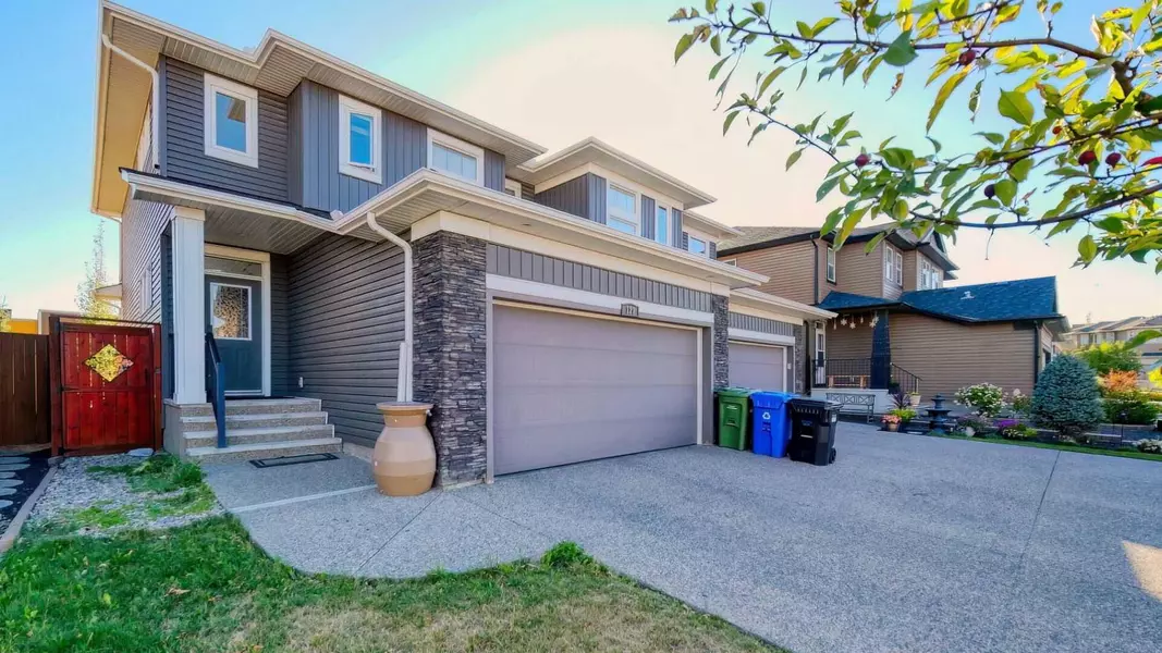 127 Evanswood CIR Northwest, Calgary, AB T3P 0K2