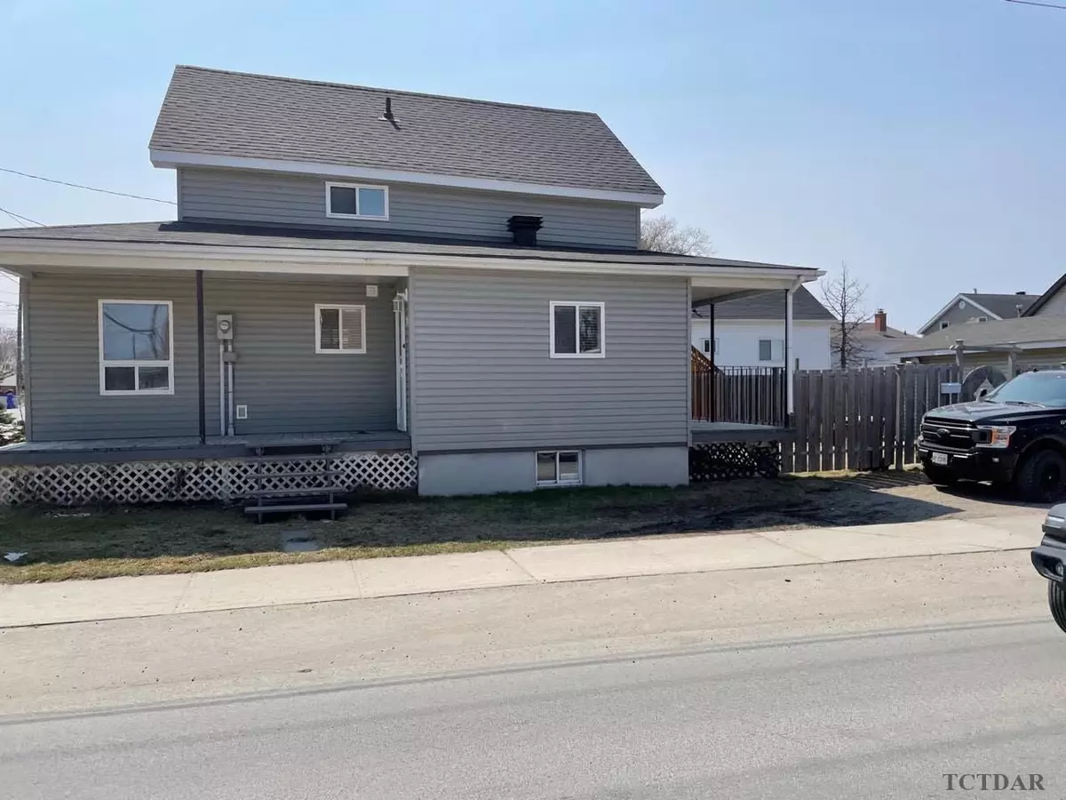 Timmins, ON P4N 6B9,243 Maple ST N