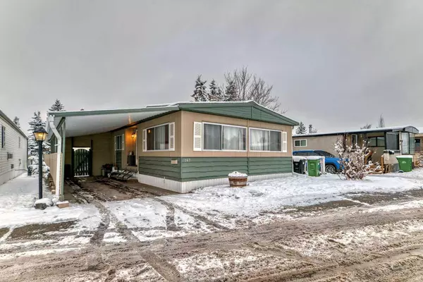 Calgary, AB T2B 5N2,3223 83 ST NW #167