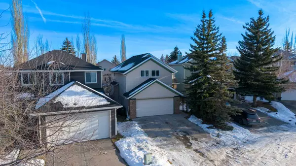 Calgary, AB T2Y 3K3,153 Somerset WAY SW