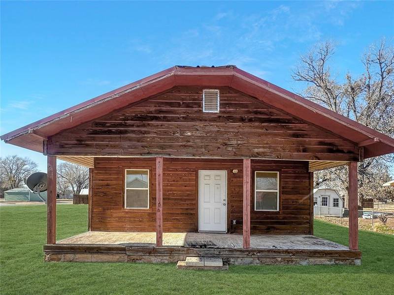 323 S Birch Avenue, Erick, OK 73645