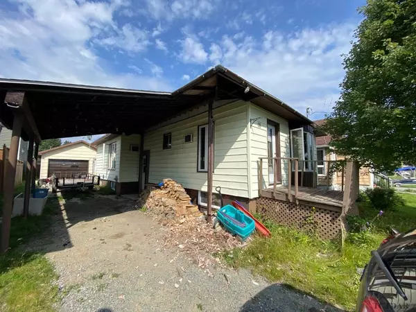 Timiskaming, ON P0K 1L0,18 Market ST