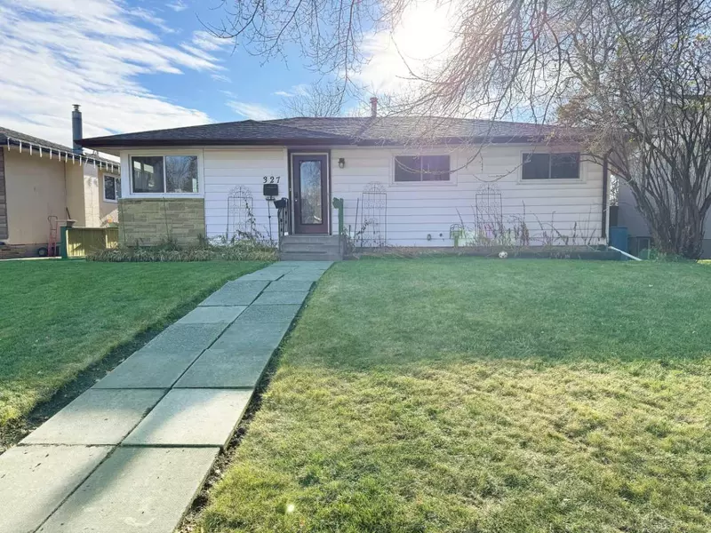 327 Avonburn RD SE, Calgary, AB T2H 1N9